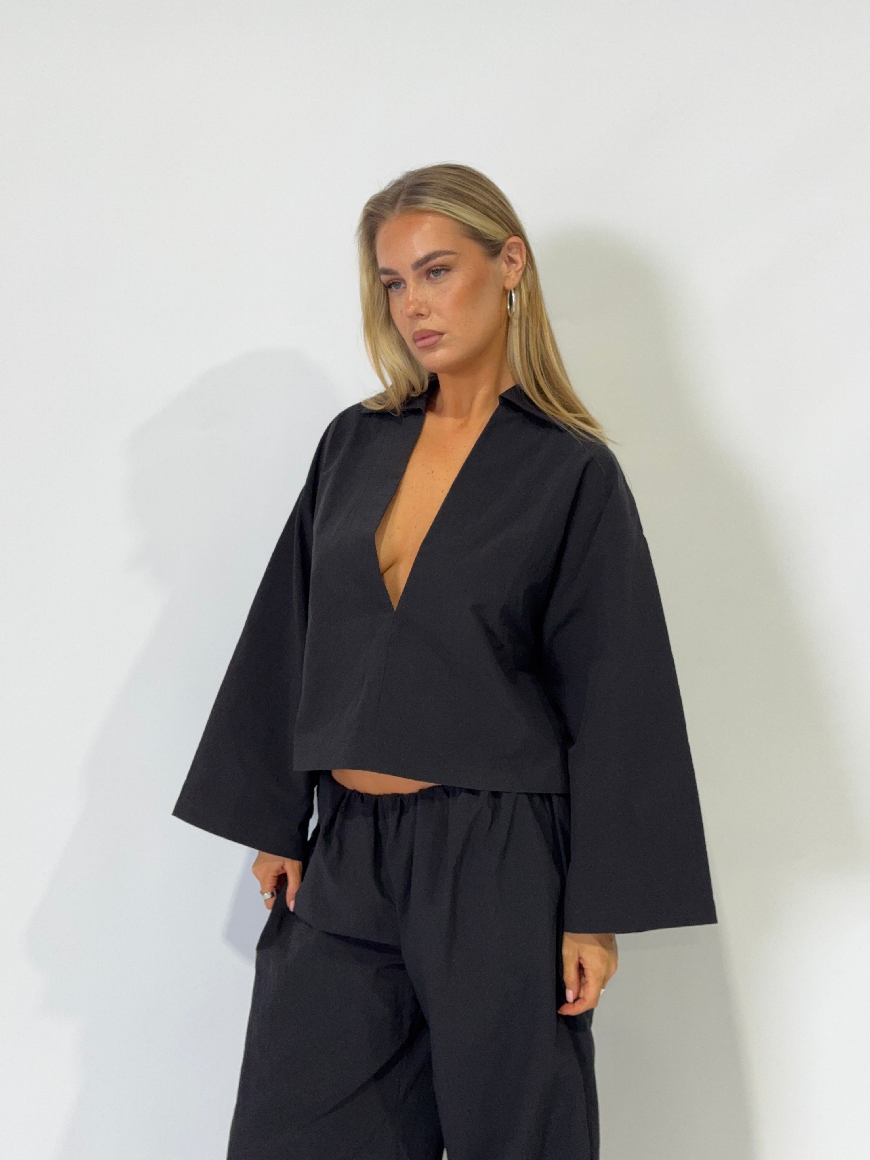 Blanc shirt: black